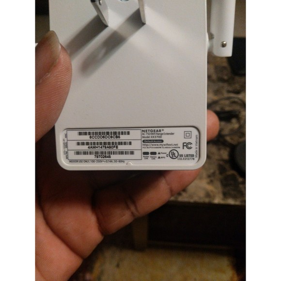 NETGEAR AC750 WiFi Range Extender (EX3700-100NAS) - Picture 3 of 6